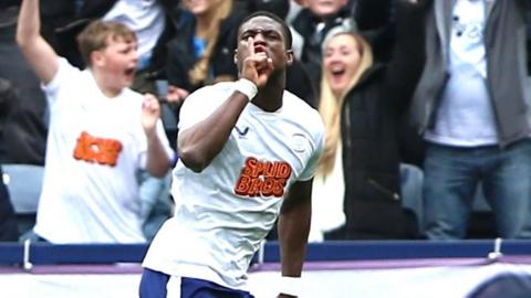 Bernie Lomax tweet media