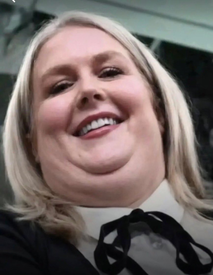 BobbyBones tweet media