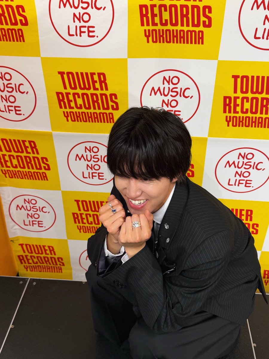 shin5_kawasaki's tweet photo. 今日は横浜ビブレでリリイベでした！
神奈川がホームになりつつあるのが嬉しいね😌

来てくれた人も応援してくれてた人もありがとです👊🏻 https://t.co/b0YOfSQaEP