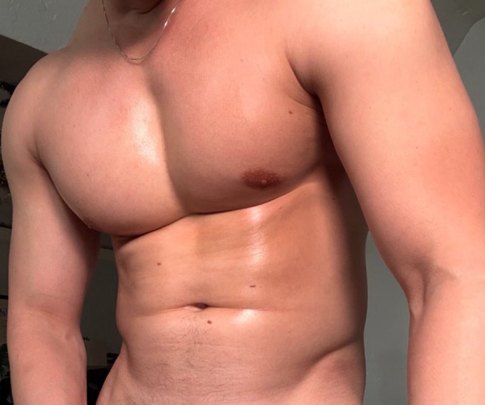itboyposting's tweet photo. tiddies https://t.co/8dCyvkYHxB