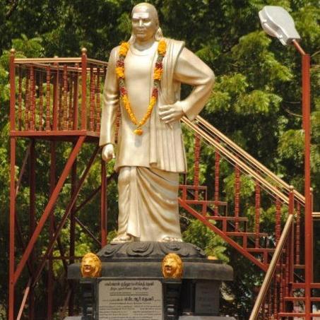 Medaimani's tweet photo. அரசியலை பற்றி  தேவர் கூறியது !!

"பலர் வாழ சிலர் தியாகம் செய்து கஷ்டப்படுவது" புனிதமான அரசியல், இந்த அடிப்படையில் தான் நாம் கடந்த காலத்தில் பாடுபட்டோம். ஆனால் அந்த புனித அரசியலை அப்படியே மாற்றி, சிலர் வாழ, பலர் மாய வேண்டும்  என்ற அநாகரிக்க கதிக்கு கொண்டு போய் விட்டார்கள் !! https://t.co/HKe0b8ehYR
