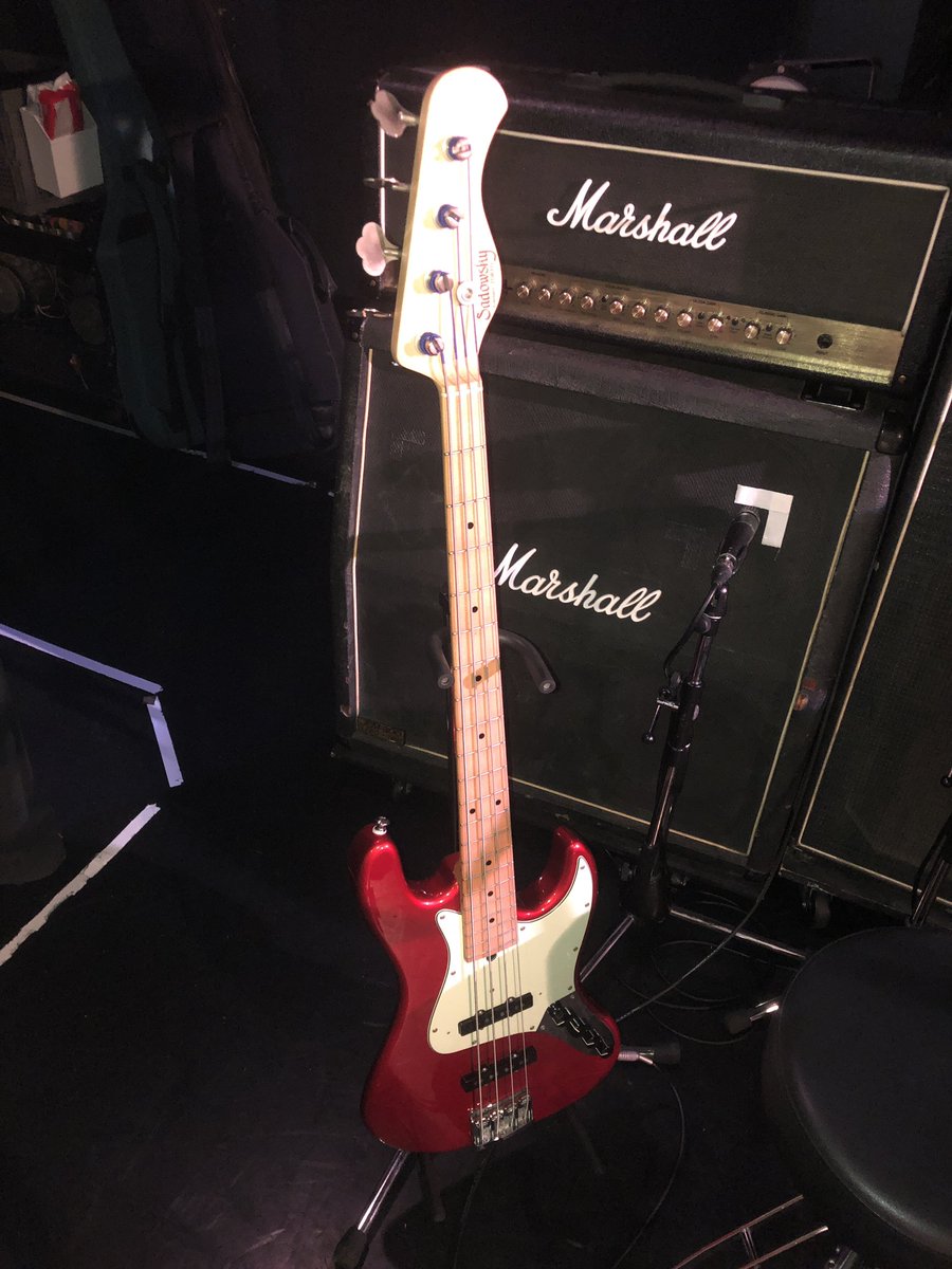 kousuke217's tweet photo. 昨日はうめちゃんバースデーイベントにて、ベース弾いてき��した！🎸
打ち上げまで楽しかったー！🙌😊
一年あっという間だねー✨
久しぶりハーツカレー頂きました！
美味しかったー！👍 https://t.co/9W8hhiVIsR