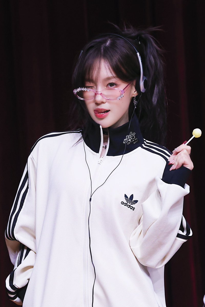 WOAHH CHAEHYUN UNNIE YOU’RE SO PRETTY