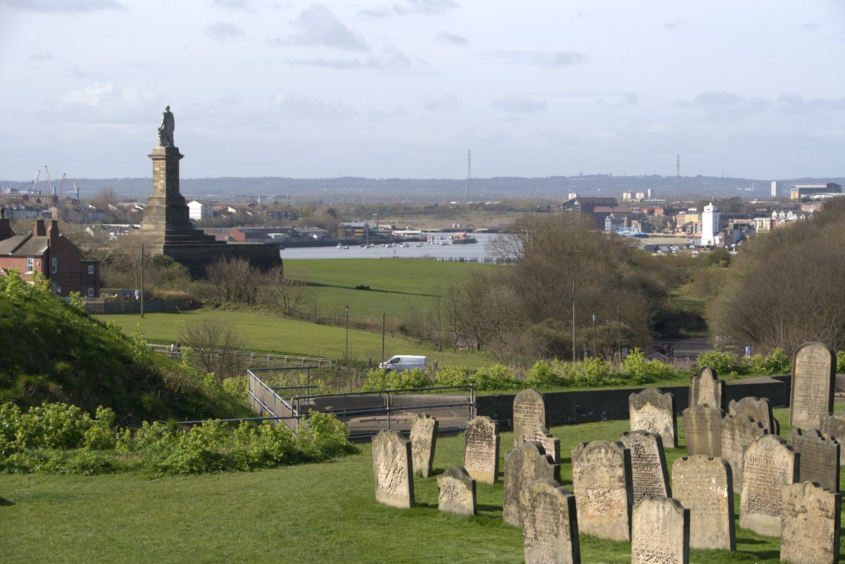 jac61941964's tweet photo. Tynemouth Priory and Castle.
#Tynemouth
#Newcastle 
#Priory 
#Castle https://t.co/gClEyyrFaC
