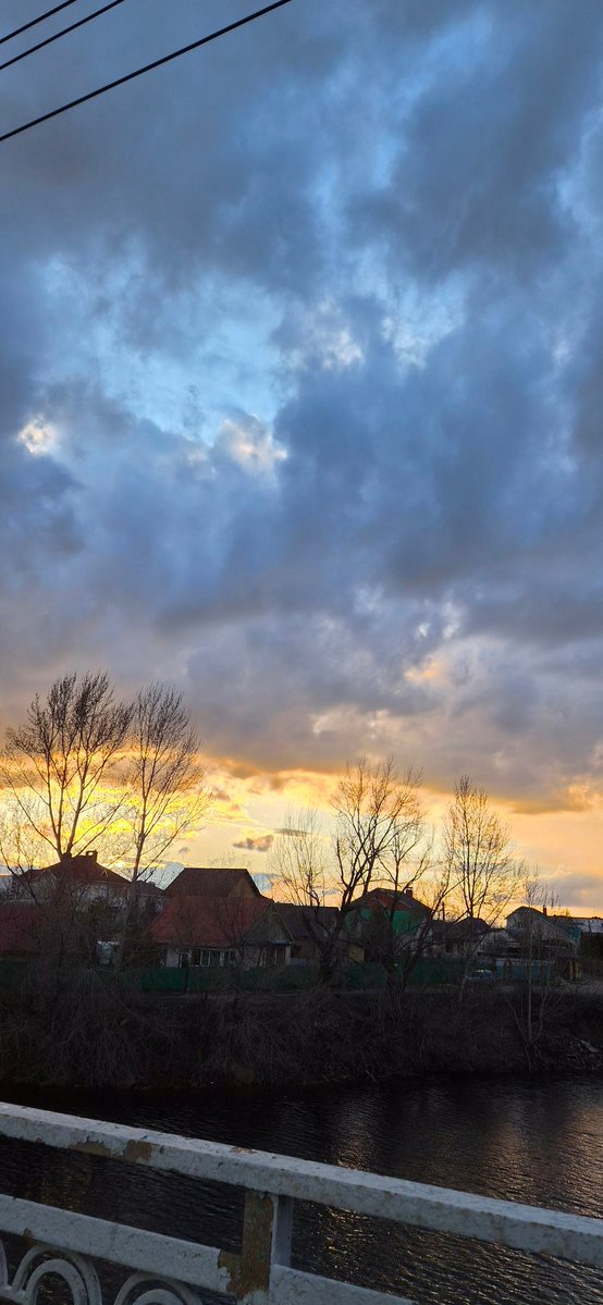 Redisskaaa tweet media