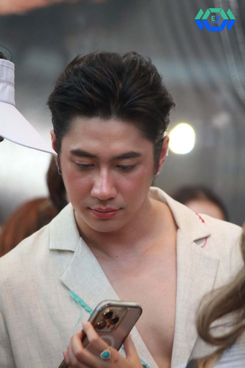 epnewsonline's tweet photo. "แจม รชตะ" ในงาน "SIAM PARAGON SUMMERBEATS MUSIC FEST 2026" 
 #SiamParagonSummerBeats2026xPoohPavel
#SiamParagonSummerBeats2026
#SiamParagonSongkran2026​
#SiamParagonSummer2026 #NEXTOPIA #jamrachata https://t.co/2vIctMtJp9