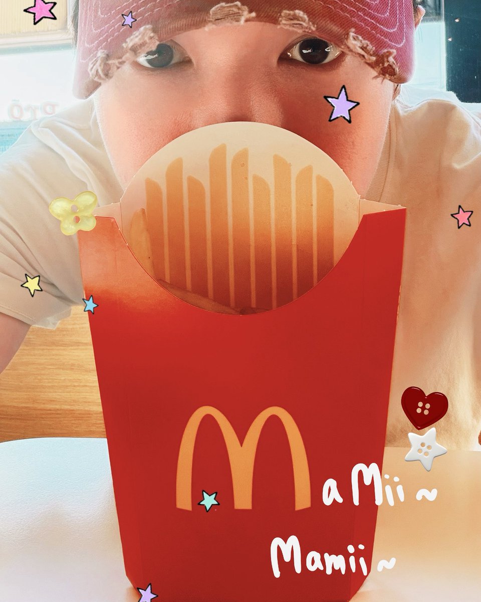 •ＢŁ' • tweet media