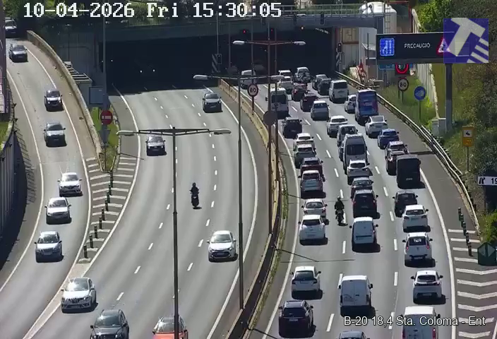 transit's tweet image. ❌❌ Només hi ha un carril obert a la B-20/Pota Nord al túnel de Santa Coloma de Gramenet per un #accident. 

🔴 3 km de lentitud i aturades en sentit Barcelona. 

#SCT