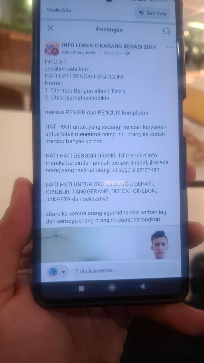atulatit's tweet photo. Aku belajar ikhlas, tapi aku gak rela kamu nipu orang lain ya Dhio.

HELP! SCAMMER ALERT!
WTB WTS TIKET EXHORIZON JAKARTA
PENIPUAN AN DHIO DJAMALUSSHODIKIN

ternyata dia sudah sering nipu orang.hati-hati guys. Dia pakai akun midori @civil08 https://t.co/A3WJgdESri