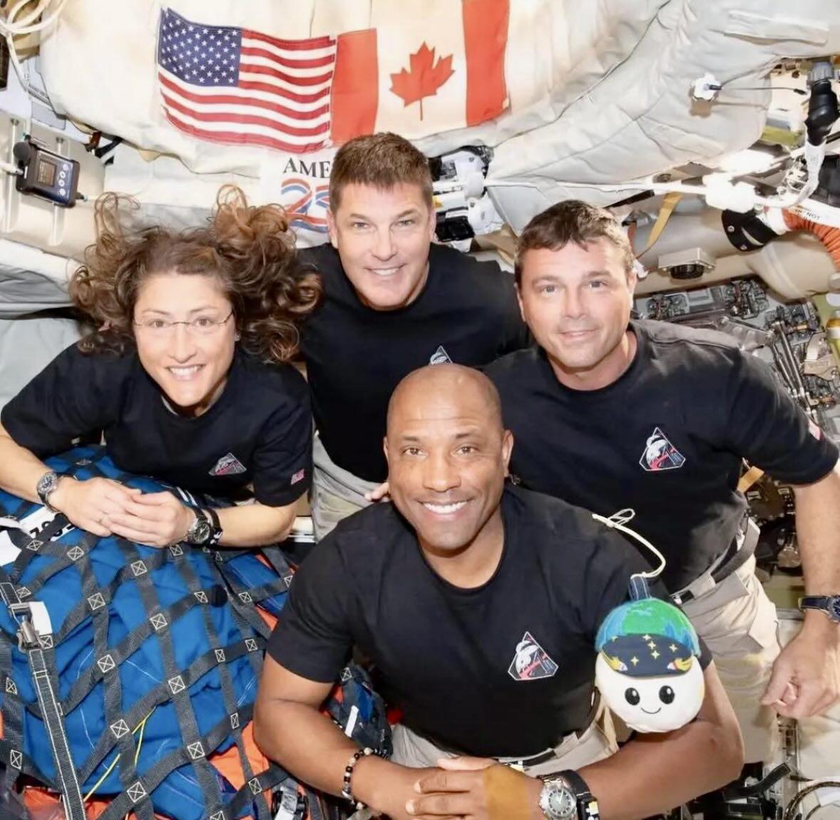 Christina Garnett tweet media