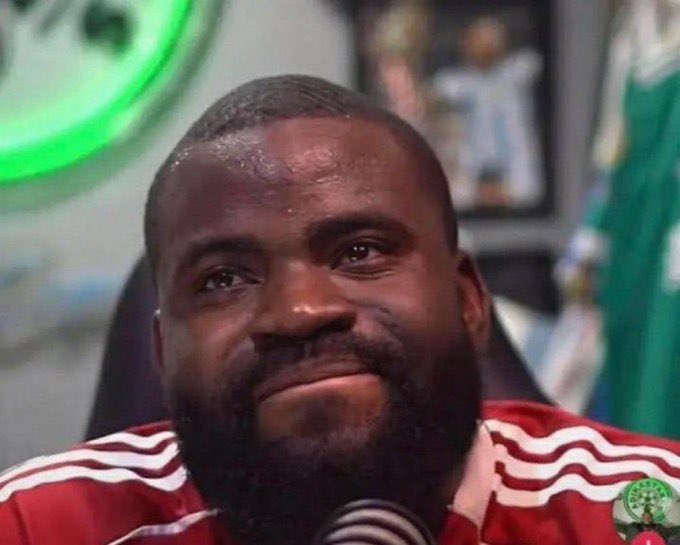 Lone guy 😶 tweet media