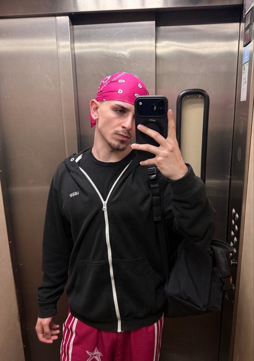 𝔻𝕚𝕠𝕟𝕪𝕤 tweet media