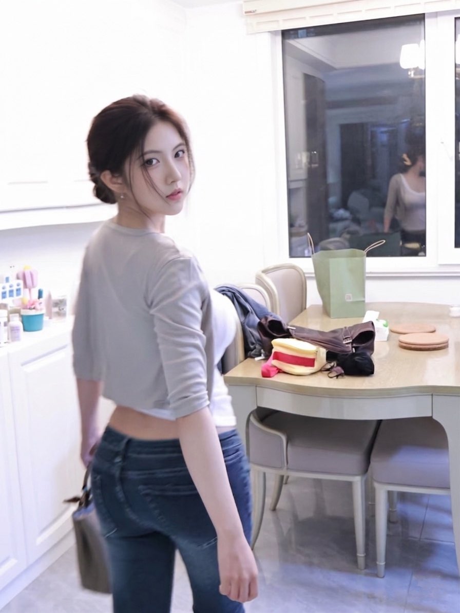 小月子 tweet media