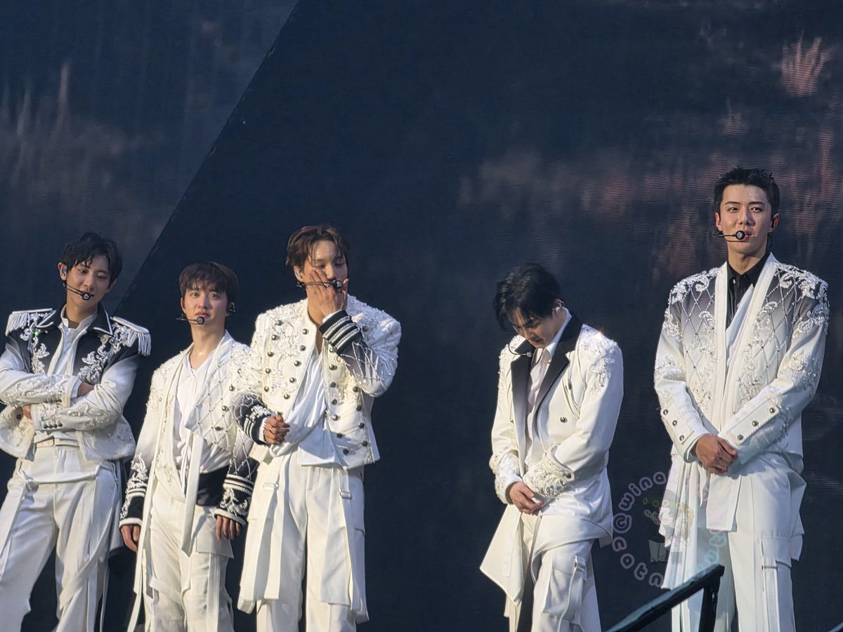 언제나세훈이편 ❄️ tweet media