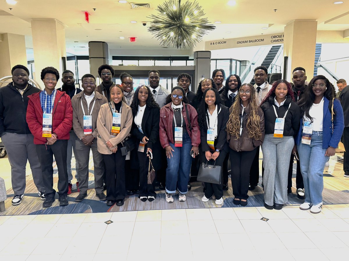 WSUEngineering's tweet photo. At the end of March, our NSBE student chapter took 24 members to the national NSBE Convention in Baltimore, Maryland📍. The convention was an amazing opportunity for our students to network and connect with peers and professionals🤩🤝! https://t.co/cW8oepKjIl