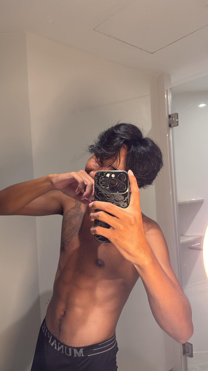 แม็ค นัม tweet media