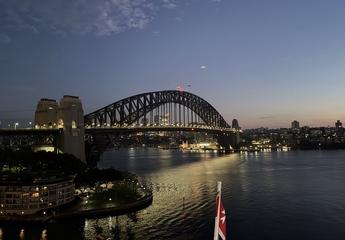 KumarManash002's tweet photo. Sail in, sail away — it’s the routine.
But some places turn the ordinary into something unforgettable.

Sydney, you’re truly iconic. ⚓🌉✨ https://t.co/S0WzCJoXp5