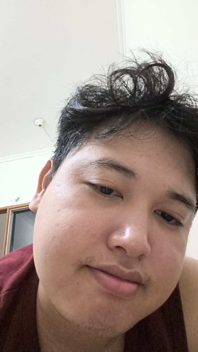 bbbbeyhive tweet media