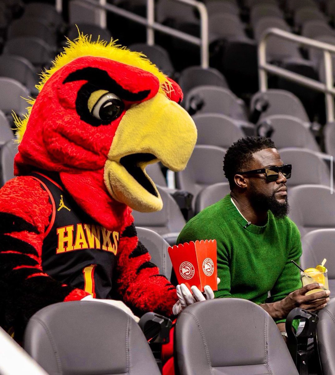 Make Vegas Pay tweet media