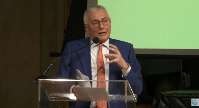 unioncamere's tweet image. “Sono circa 580mila le #imprese italiane che hanno investito negli ultimi 5 anni in prodotti e tecnologie #green, pari a circa il 38,7% delle aziende manifatturiere e dei servizi"  sottolinea il presidente di #unioncamere Andrea Prete a Venezia nel corso della cerimonia di