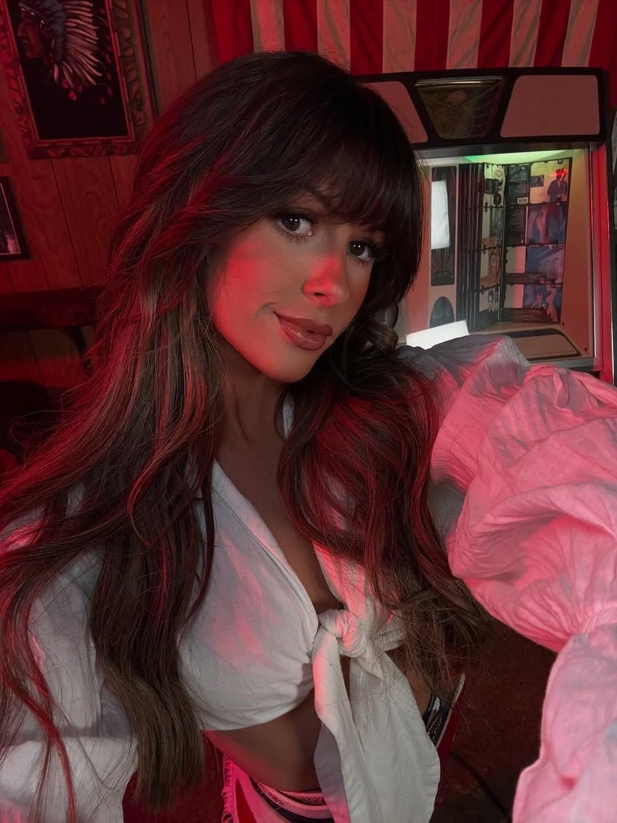 nick 🌼 #1 ella fella tweet media