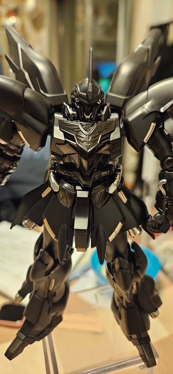 RX79_N_EFSF's tweet photo. またまたシナンジュ
今度は隠密ver.
つや消し&amp;メタリックで渋めに仕上げました。
#ガンプラ
#hguc
#シナンジュ
#色変えロマン https://t.co/6C03iCA9gi