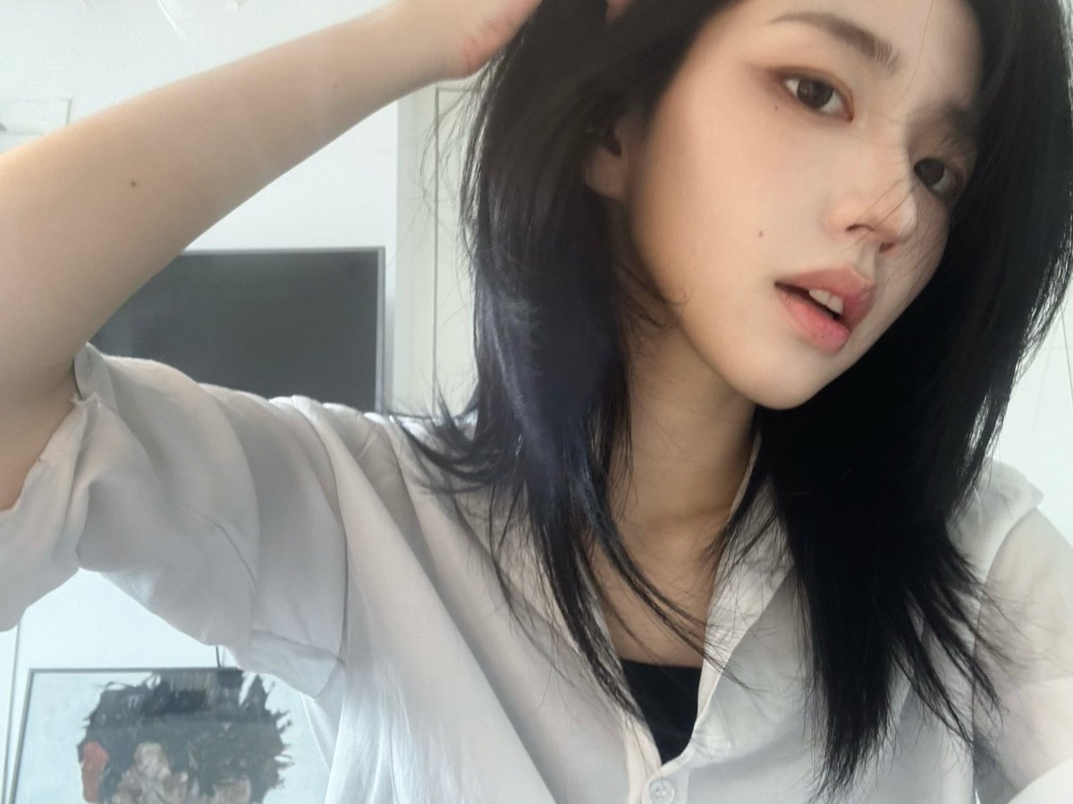 _imthemafia's tweet photo. 😵‍💫😵‍💫😵‍💫

#aespa #KARINA #tripleS #Sohyun https://t.co/FlSW7yTtxh