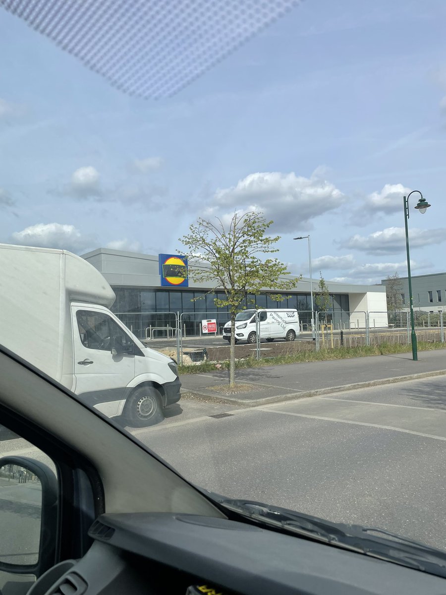 BatFloke's tweet photo. Excited to see what this mystery shop might be https://t.co/a9rVjyxf5X