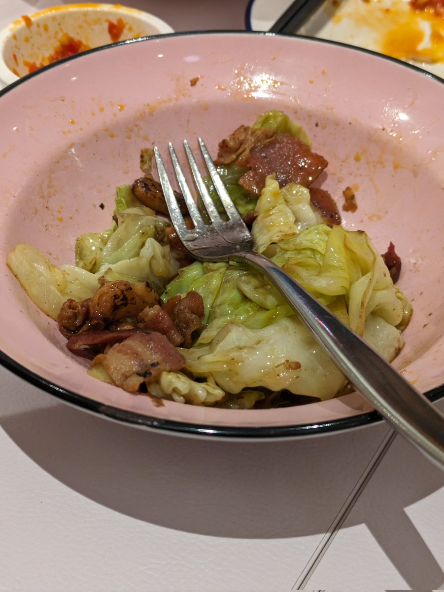 Devina Yo tweet media