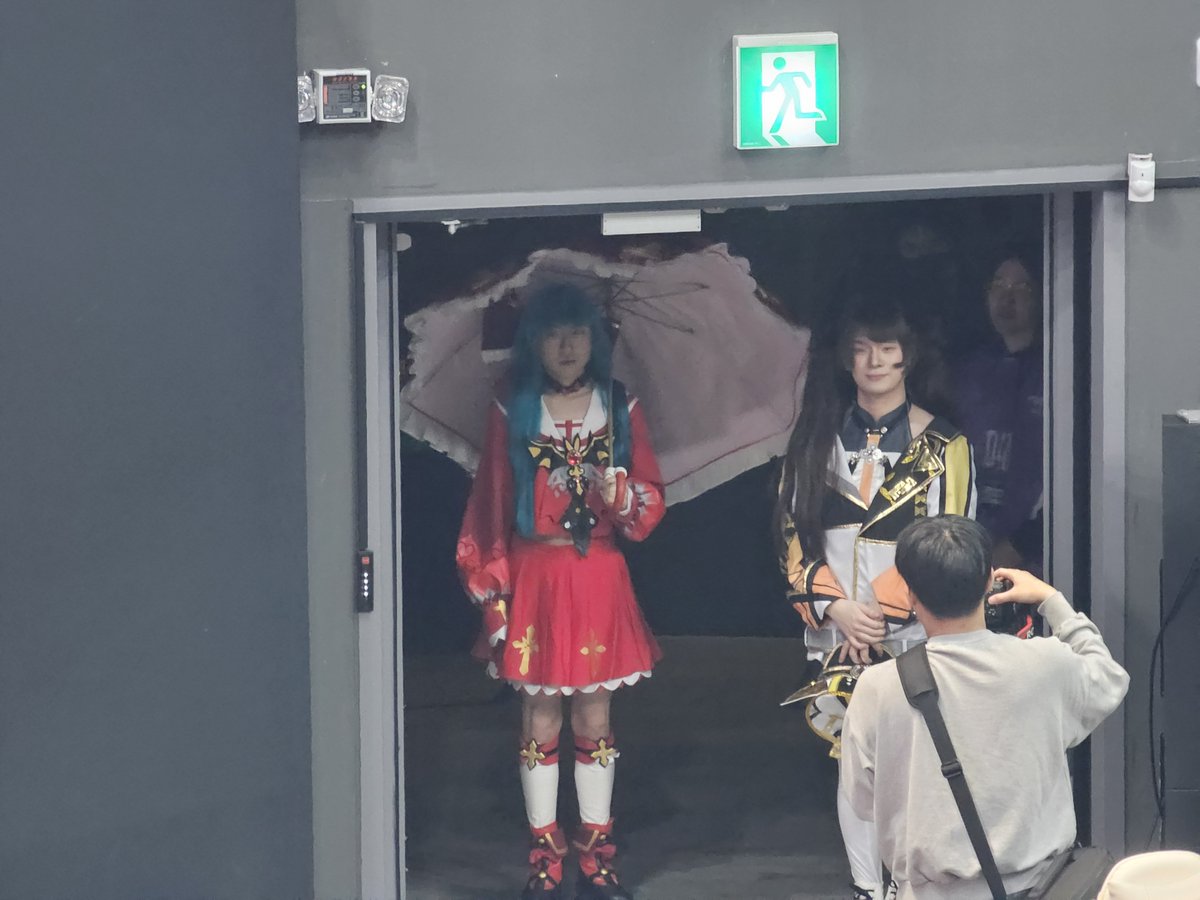 굽스굽스 tweet media