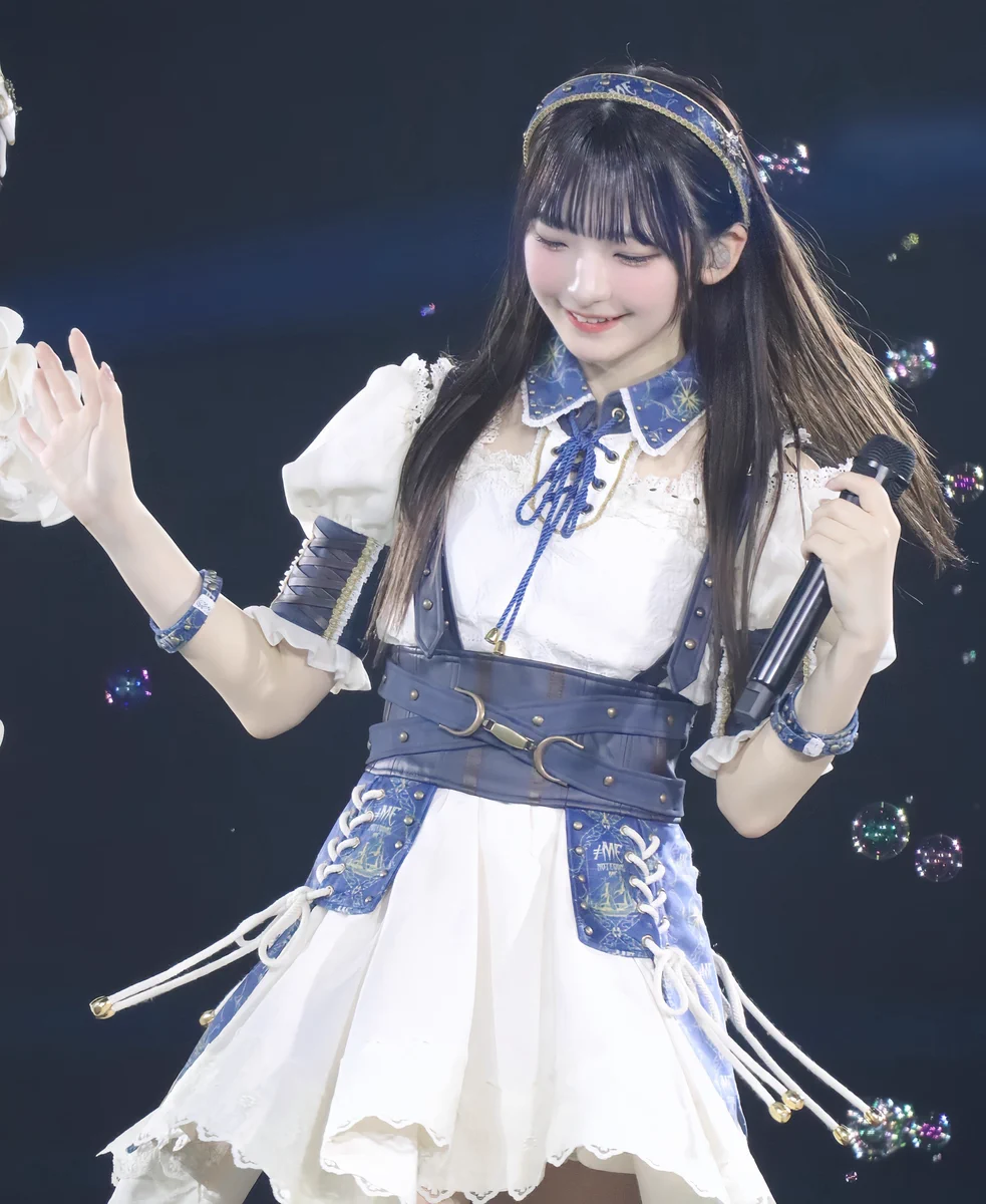 m*送様 ≠ME 永田詩央里 全国ツアー2025衣装 生写真 直筆サイン入り HFjFO4AacAEv65K?format=webp&