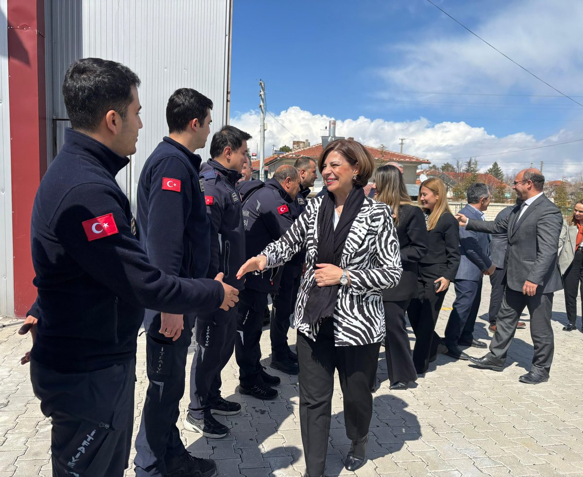 Ayşe Ünlüce tweet media