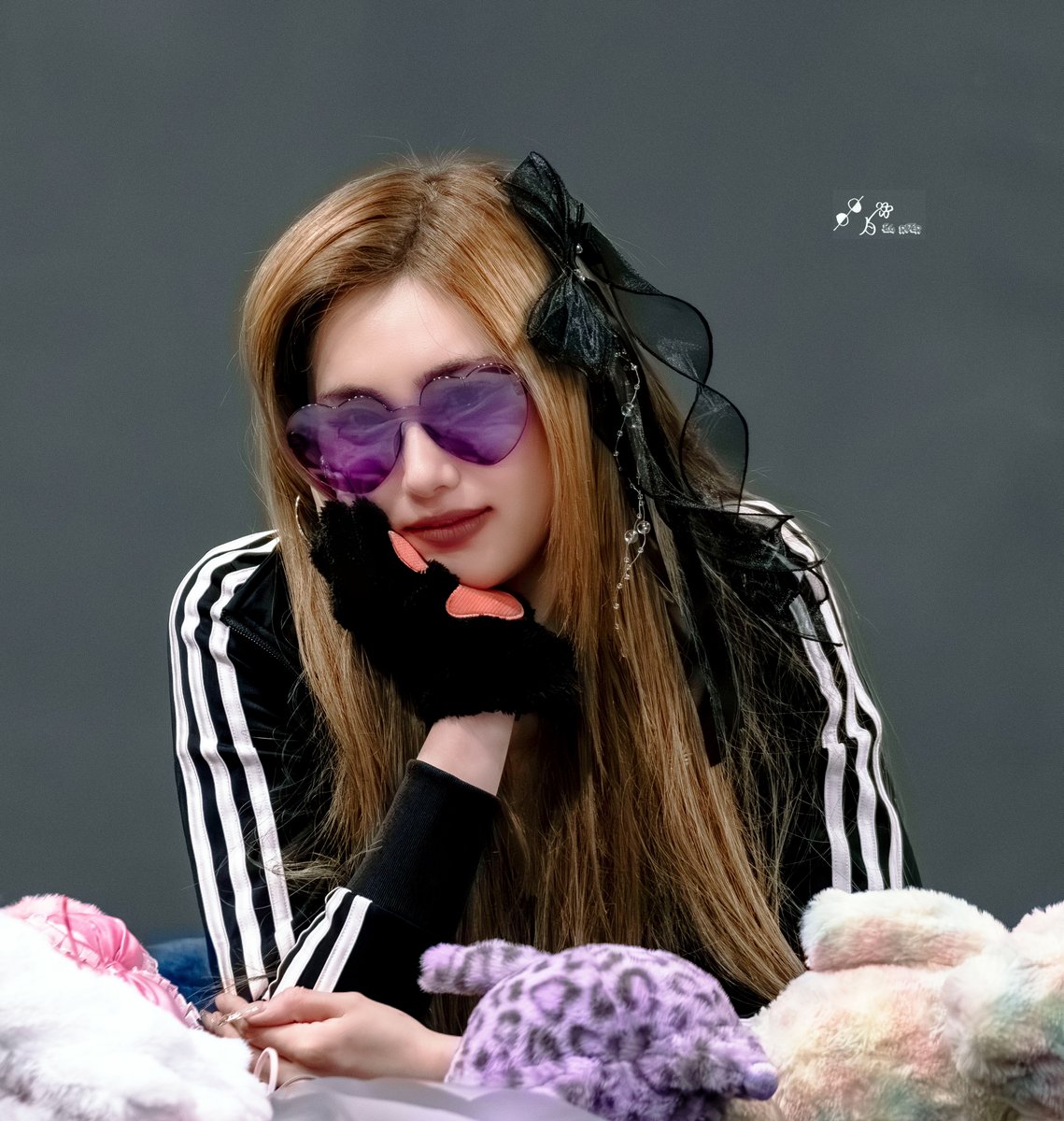 EVERGLOWRIDER's tweet image. 260405 CODE 팬사인회                          
#EVERGLOW #에버글로우 #CODE 
#EVERGLOW_CODE #아샤 #허유림 
#윰댕 #윰냥이 #AISHA #샤샤샤 
#아샤벨라 #플라밍고 #체리샤 #바니샤