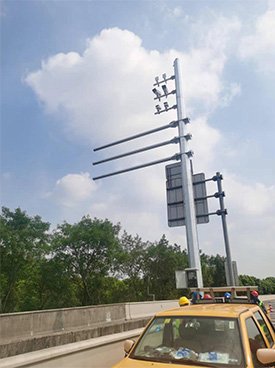 benewake's tweet photo. Shanghai is redefining the "Smart Highway." 🛣️⚡️

By integrating high-precision #LiDAR, this road creates a real-time digital twin to prevent accidents and optimize traffic flow.

Read the Case Study: 🔗 https://t.co/LpcXcUjAZw
#SmartCity #ITS #V2X #AutonomousDriving https://t.co/i3KmtUU5uj