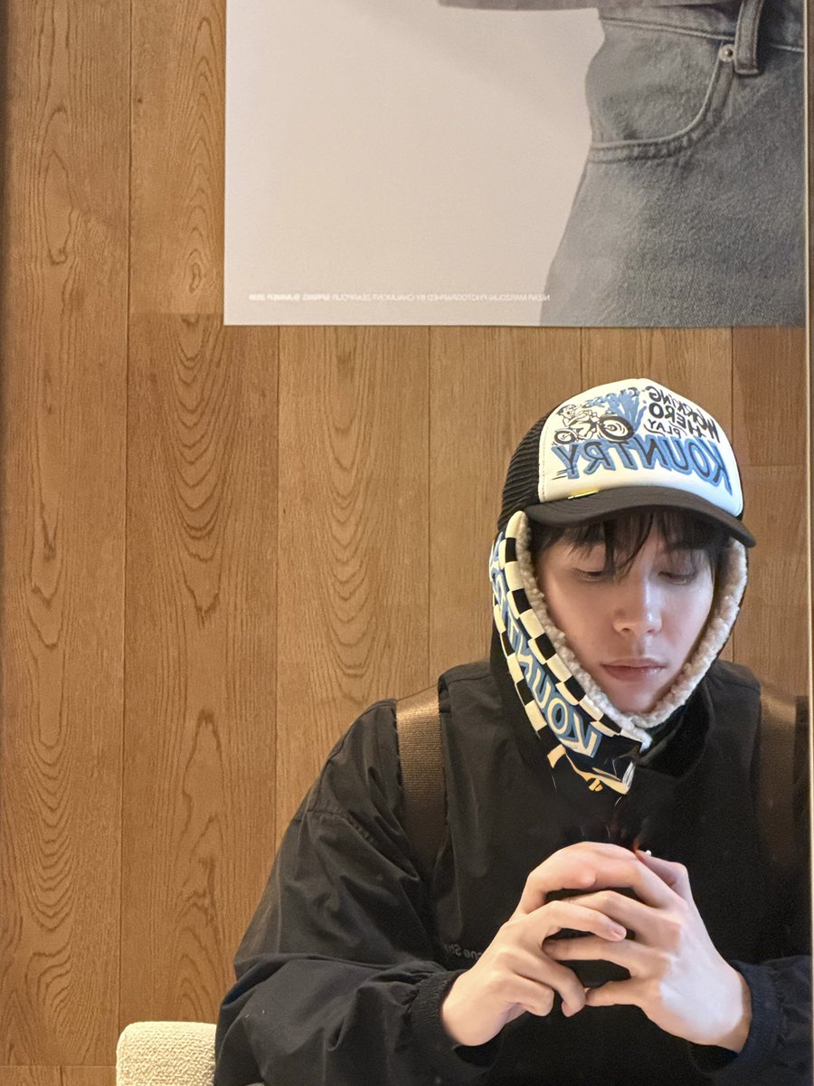 First.kp tweet media