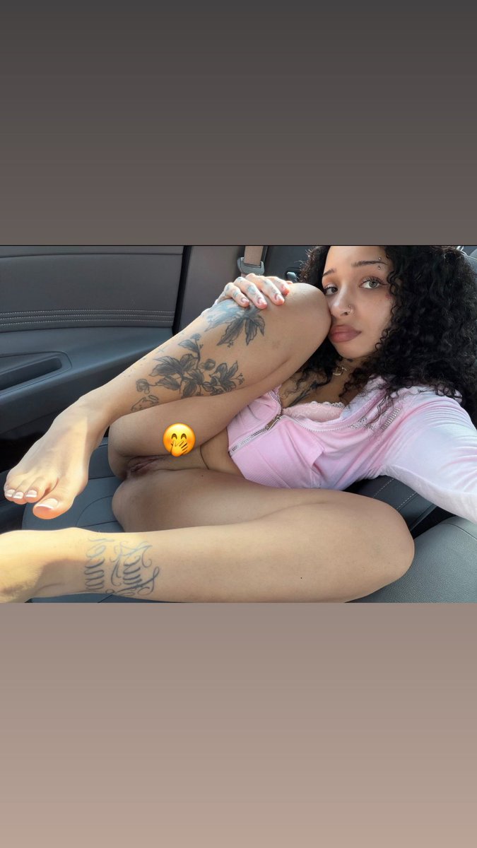 lavishprincezz's tweet photo. Good morning rise and shine ✨
#suckables #feetfetısh #feetworshi̇p https://t.co/x7g7L5RC7D