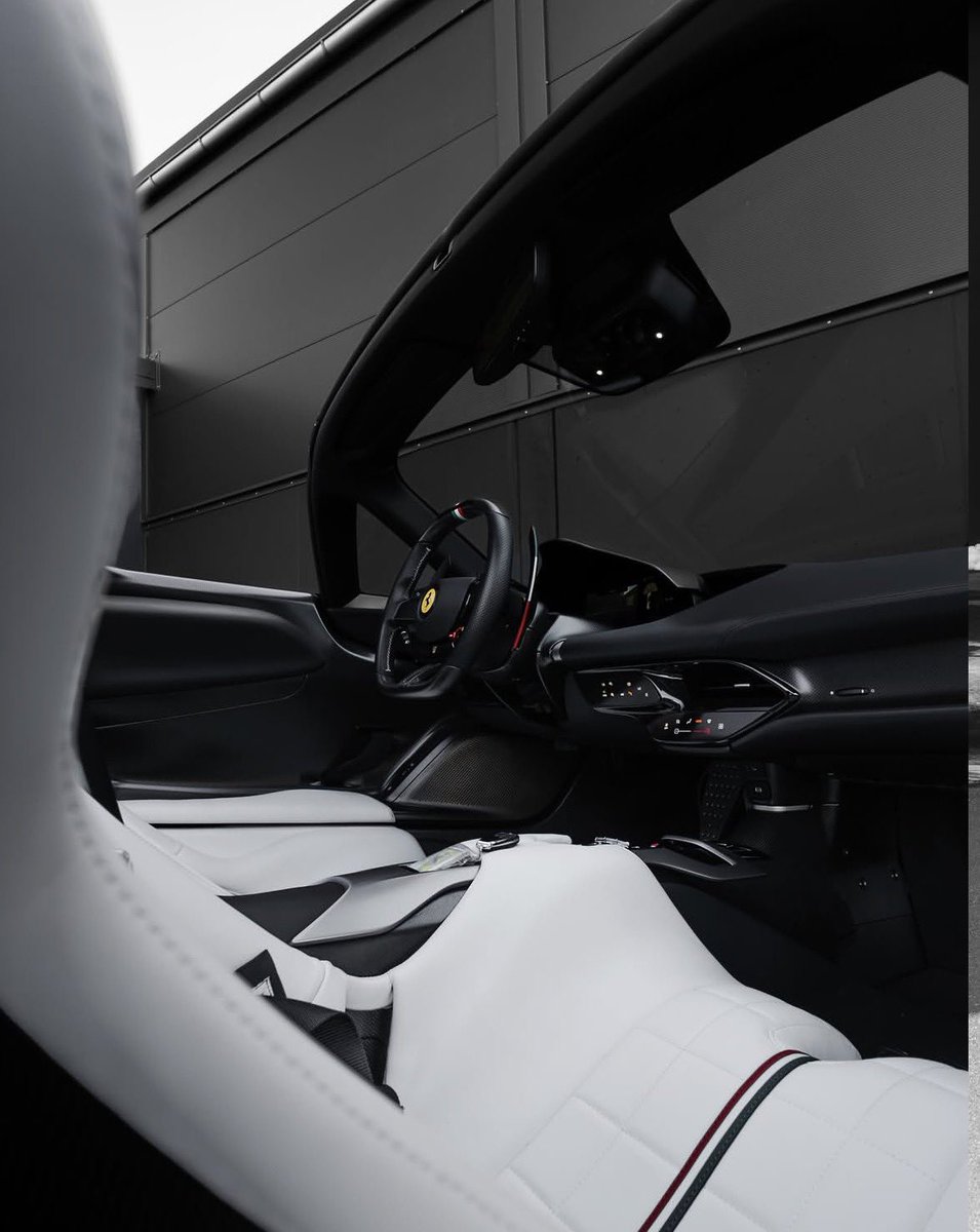 Car Grails tweet media