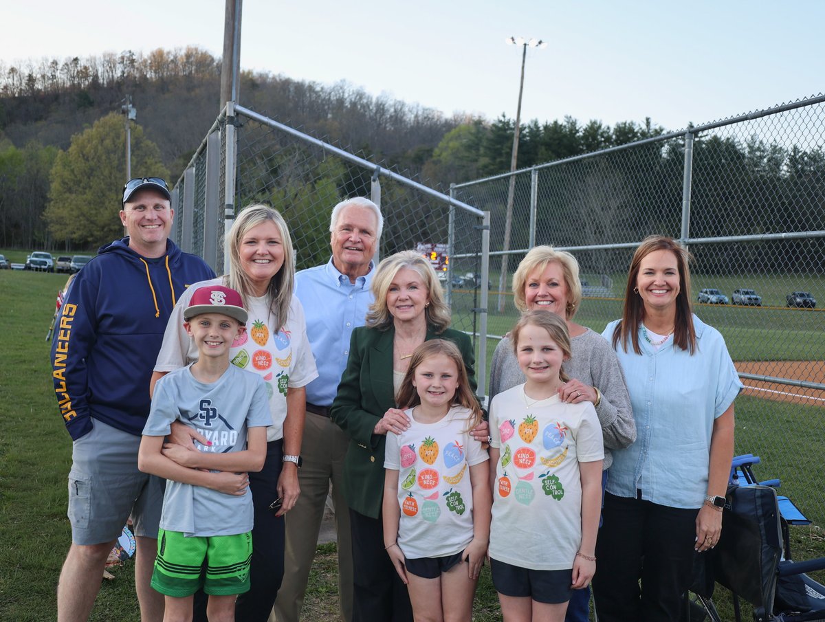 Marsha Blackburn tweet media