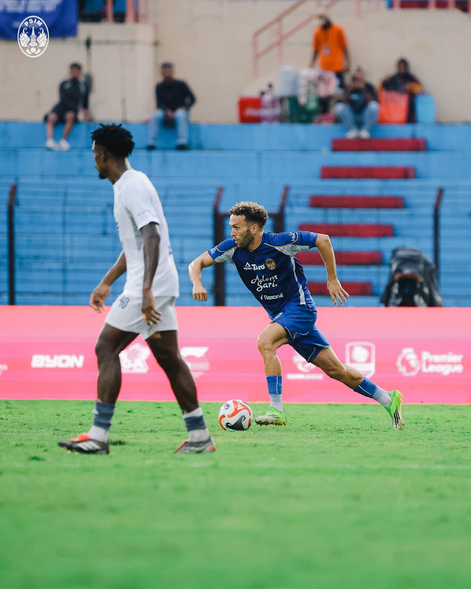 PSIMJOGJA's tweet image. Potret Penggawa saat paruh kedua. 📸

#PSIMJogja
#StrongerThanEver
#MataramDay