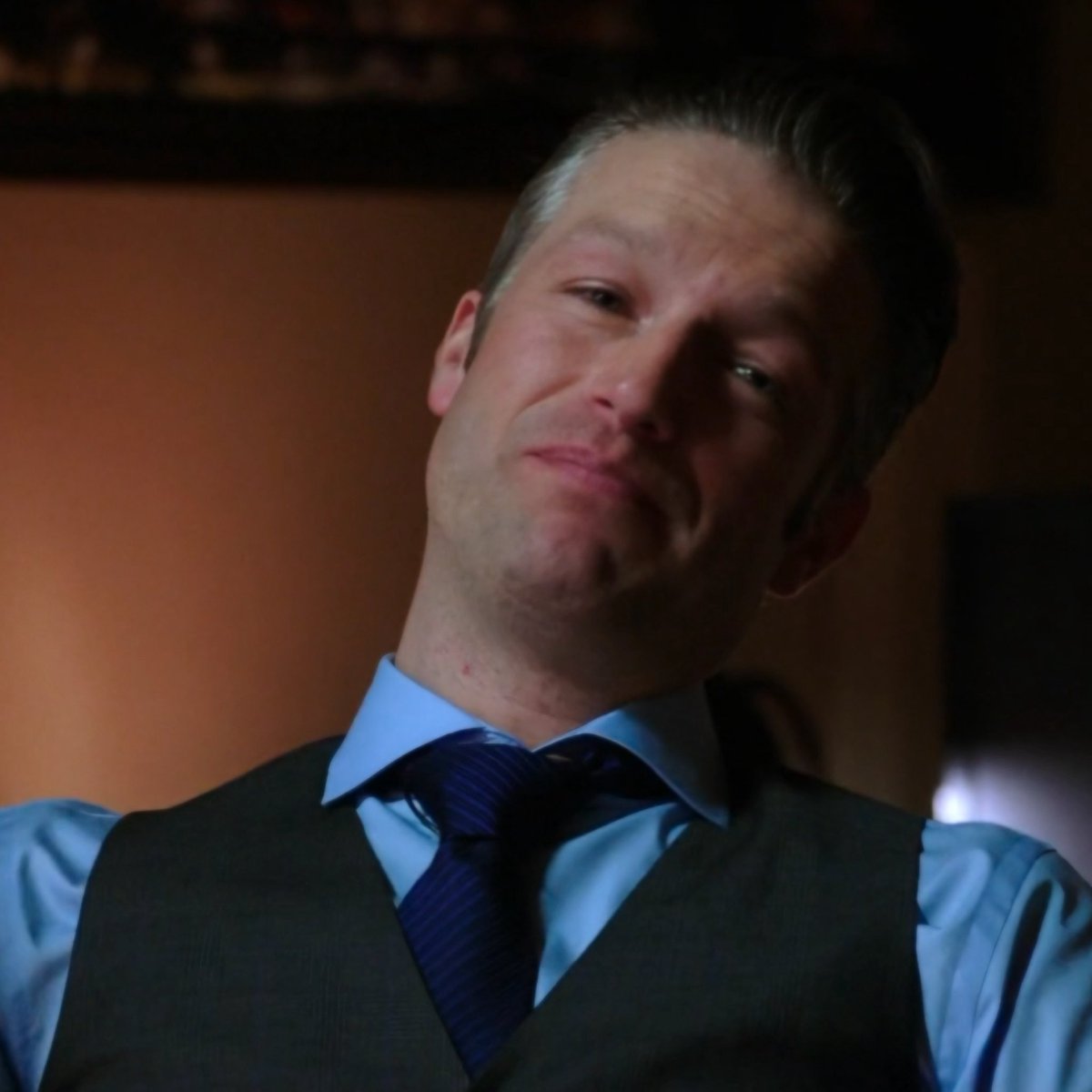 imalittlepawn0's tweet image. My girl was so ready for a drink or three, take him home, and never let him go 🥲. #rollisi 
“Hang in there, Dominick” 😭