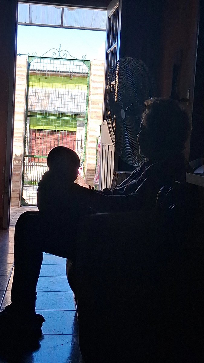 tamimoserr's tweet photo. #nadiedicenada quiero que admiren este momento hermoso que estoy viviendo, ni hijo y mi abuela se pudieron conocer🥹💖🥰 https://t.co/geXWL0GxkT