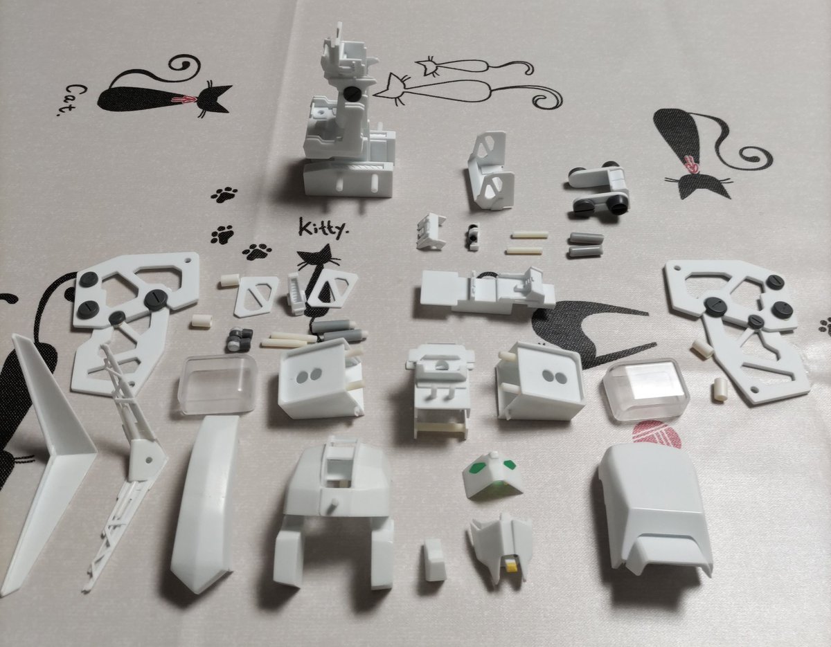 #3Dプリンターに一切頼らず完成した作品 
プラ板はいいぞ…