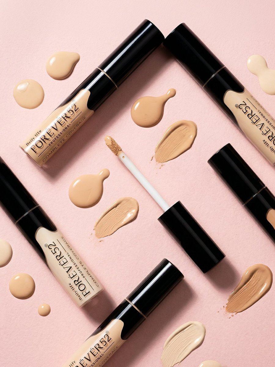 Forever52ksa's tweet image. تغطية مثالية وثقة تدوم طوال اليوم 💄💫

#Forever52 #MakeupLook #جمالك_بثقة