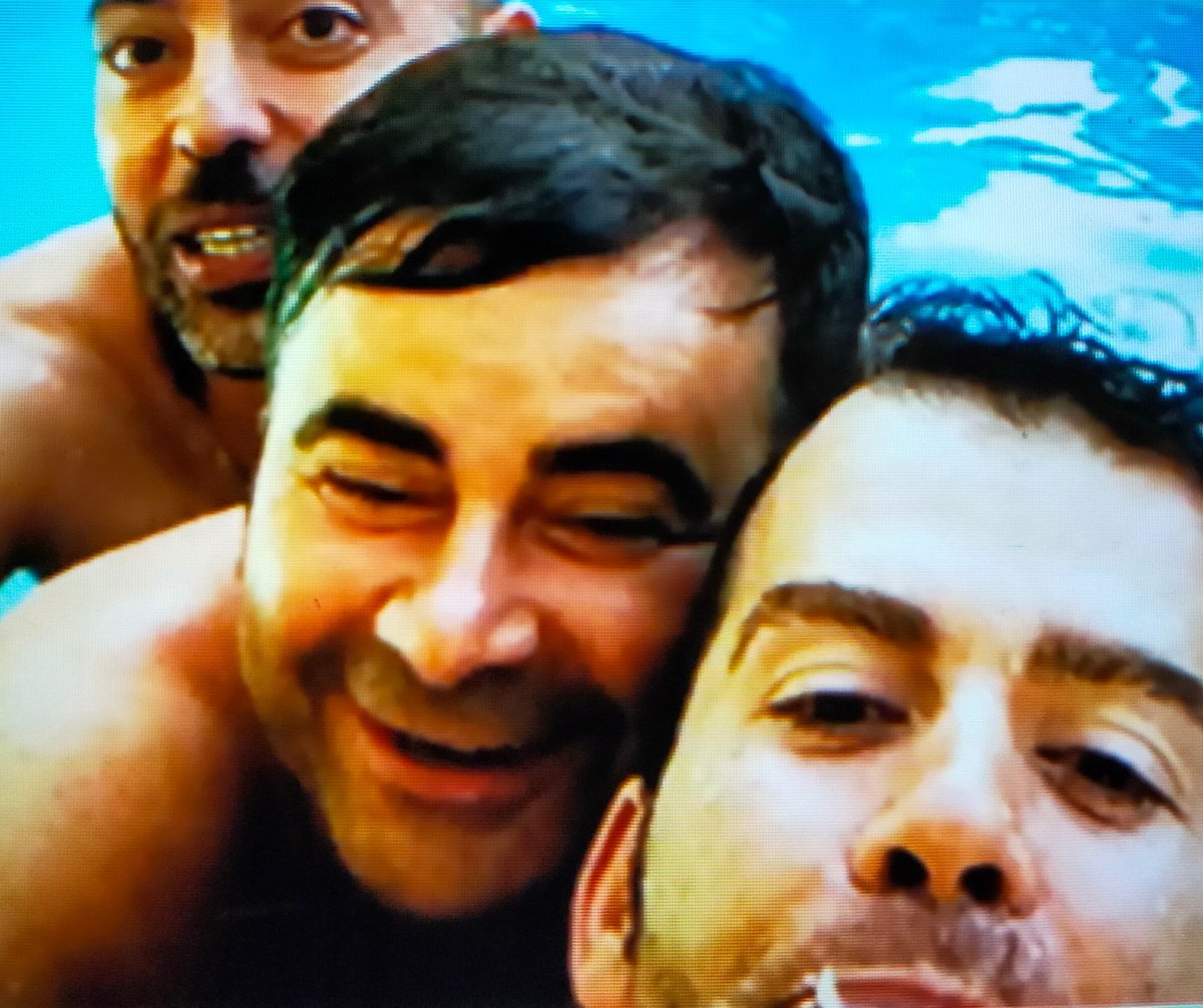Maria91280542's tweet photo. @paquidiaze @jjaviervazquez @jjaviervazquez este se cree q la audiencia es atrasada y q no se acuerda de lo q ha sido y sigue siendo él, pues ha sido un ser despreciable acosador de mujeres, un ser despreciable con una vida asquerosa de vicios como se ve por aquí. 
#YoMeRebelo10A https://t.co/Zlj2mhYqfE