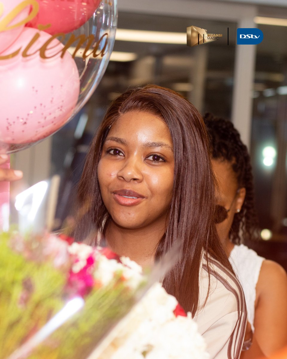 A winner being showered with love and her well-deserved flowers! 🌸🌸🌸

Joy is overflowing for #BBMzansiS6 winner <a href="/LiyemaPantsi/">Paradise 🪴</a> as she attends her #LiemaPantsiHomecoming in East London, Eastern Cape. 🥹😍

#Bazozwa