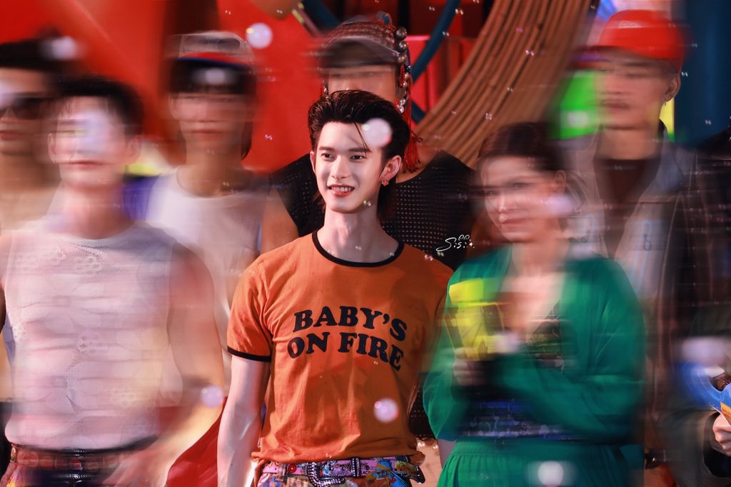 keeping tabs on you.

<a href="/ppoohkt/">Pooh</a>   ੯‧̀͡⬮\    #ppoohkt
#PooHHooPers

#SiamParagonxPoohPavel