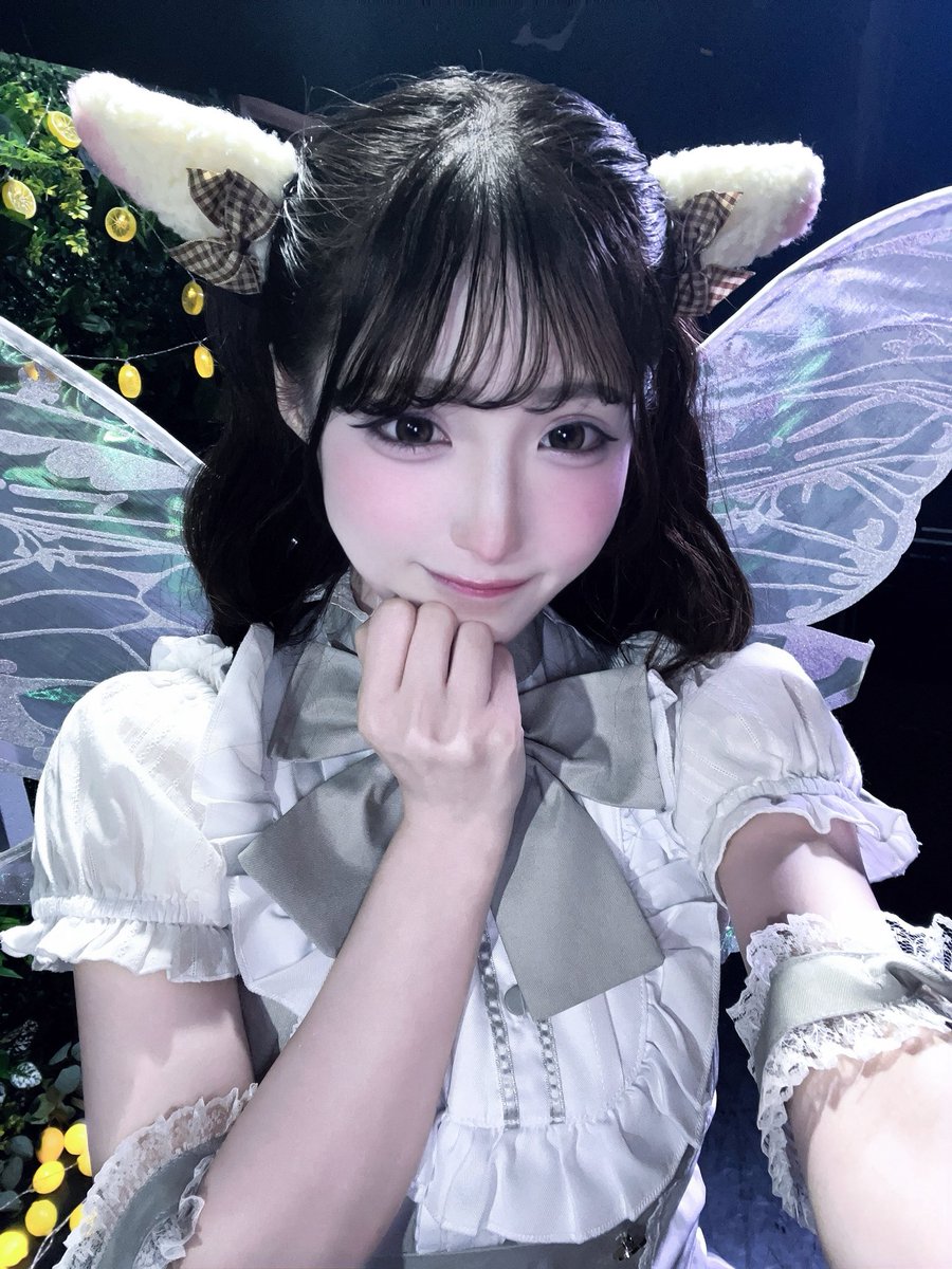 阪菜りこ【ナナコロ】 tweet media