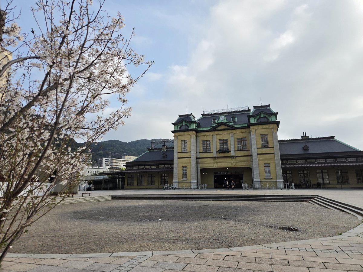 Hirotsugu Isaka 伊坂 tweet media