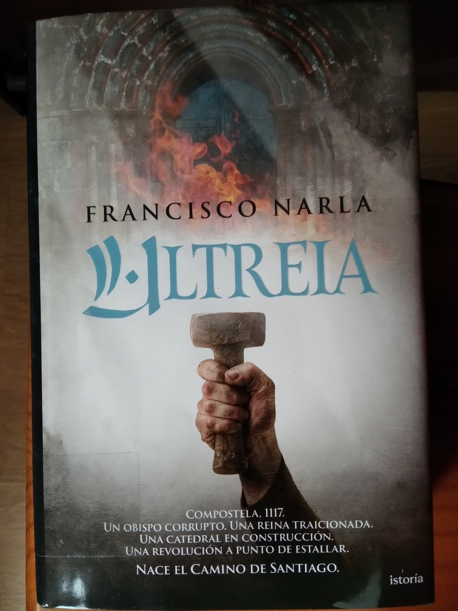 samuel_rs19's tweet photo. Leer un libro de @FranciscoNarla siempre es un placer. Esta vez el viaje ha sido a #Compostela y la historia se remonta a unos siglos atrás. 
#queleer #leer #libros #Primavera2026 @istoria_ed https://t.co/2ulBIcxzBi