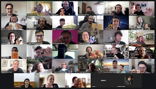leanfulness_es's tweet photo. 💫Día de monthly, nuestro espacio para parar y compartir en equipo ✨

Taller práctico, buenas conversaciones y nuevas ideas

Una imagen vale más que mil palabras: aprendemos, crecemos y disfrutamos cada vez que nos reunimos.

¡Qué suerte la nuestra! 🙌 https://t.co/E3zCWfIgxu